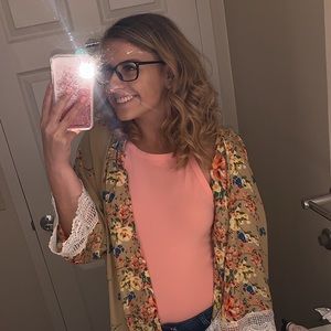 Meet your Posher, Alexi